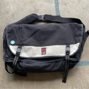 Vintage Black White Chrome Industries Citizen 24L Messenger Bag